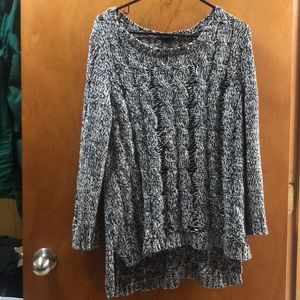 H & M sweater